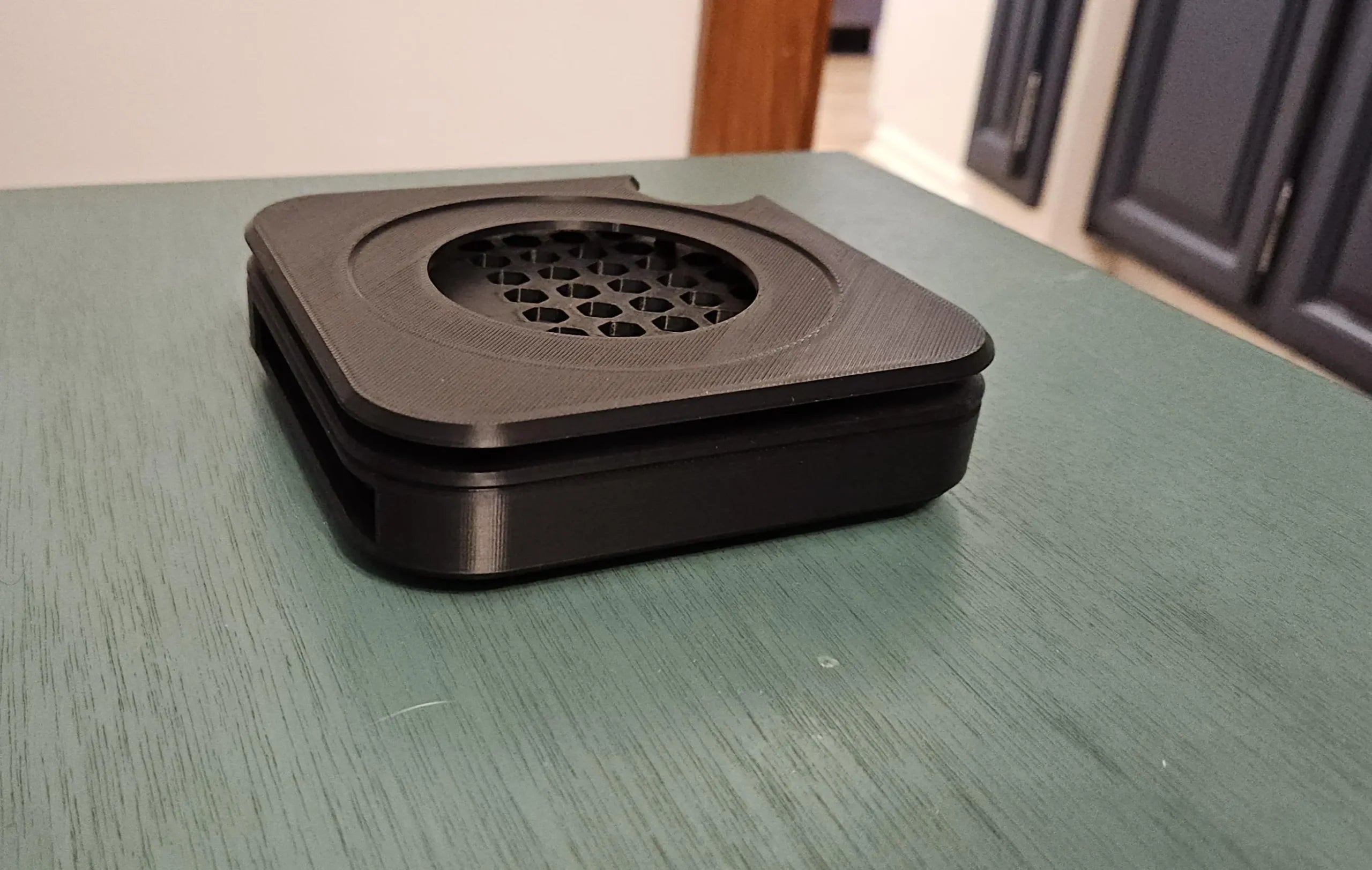 Sleek Mac Mini Stand with Bonus USB and SSD Slots image 2